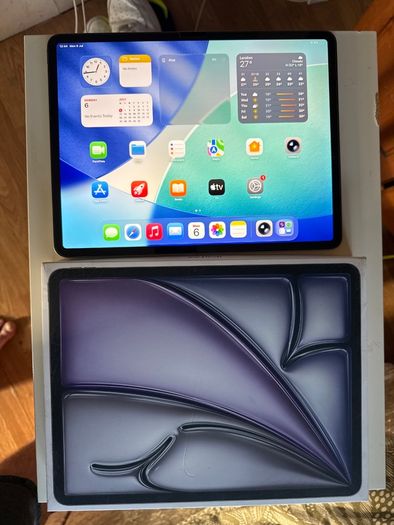 Apple iPad Air 13-inch 256GB
