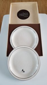 2 Plates Franciscan The Queens Silver Jubilee 1977 Staffordshire Myott Meakin