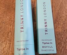 Trinny London "Tiptoe In" PHA gentle acid exfoliator