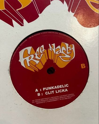 40 x 12" electronic vinyl