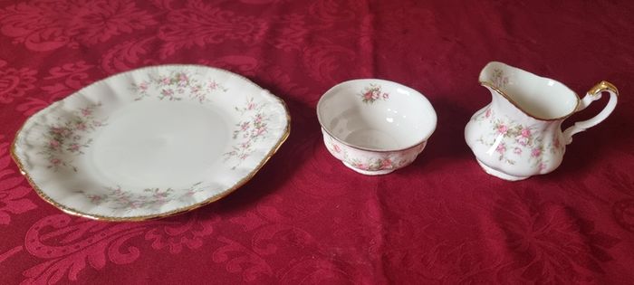 3 Piece Royal Albert / Paragon Victoriana Rose Bone China Gold Gilt Cake Plate, Sugar Bowl And Milk Jug Set Made In England