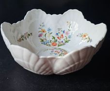 Vintage Aynsley "Cottage Garden" large fruit bowl