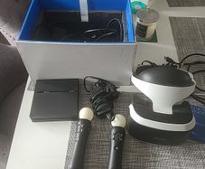 vr headset for ps4 with 2 controllers box with it