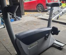 Precor ubk885 upright