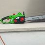 Chainsaw and chainsaw oil Image 3