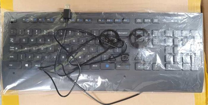 Logitech K280e Wired USB Keyboard - Full Size - Like New