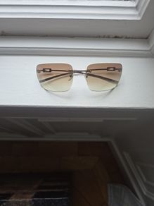 Gucci sun glasses