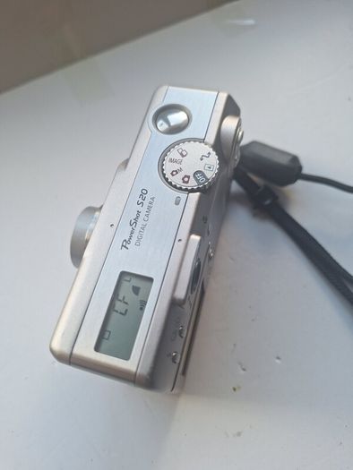 Canon PowerShot S20 3.3MP Vintage Digital Camera Boxed