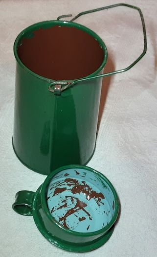 green billy can