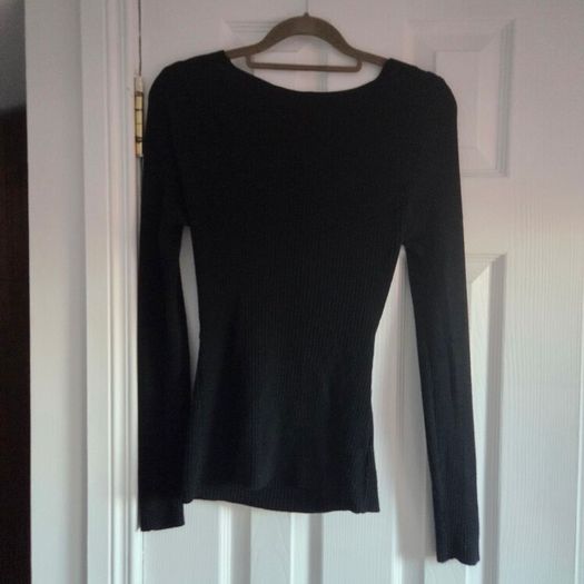 Black ribbed knit long sleeve top