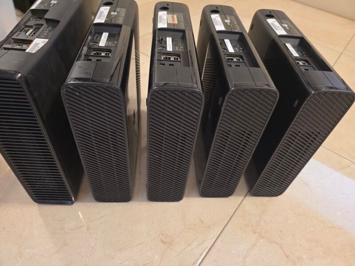 5 x Xbox 360 Consoles (Collection Only)
