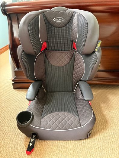 2 Child Car Safety Seats