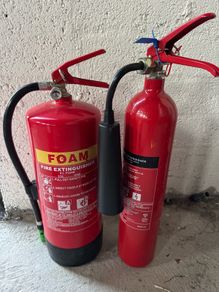 Foam and Co2 extinguisher