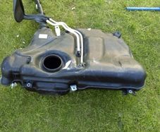 VW polo R6 fuel tank