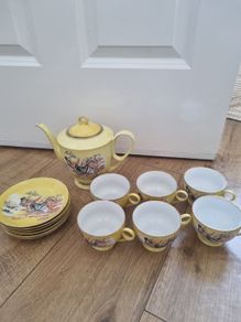 Vintage Chinese Tea Set