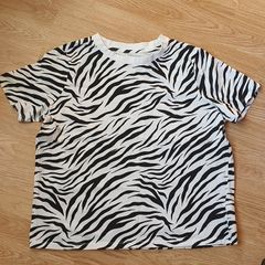 New - Size Medium (12/14) Ladies Tee - Read Carefully - #