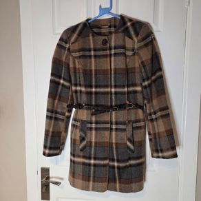 Stylish plaid wool blend coat, size 10