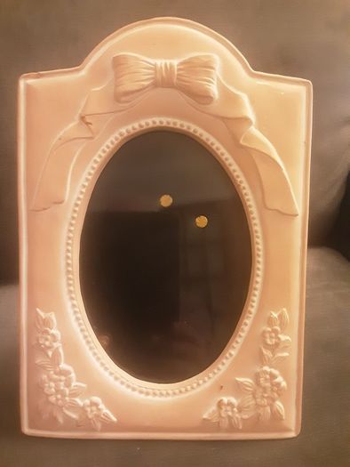 Photograph Frame .. Terracotta 10" x 7" .. Reduced