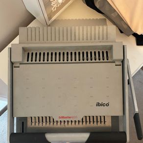 Document Binding Machine inc covers and combs