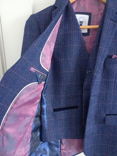 Suit