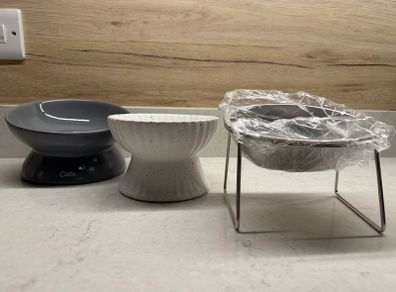3 brand new cat feeding/water bowls