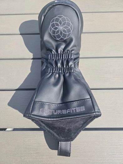 Brand New Cobra DS-ADAPT Driver Head Cover