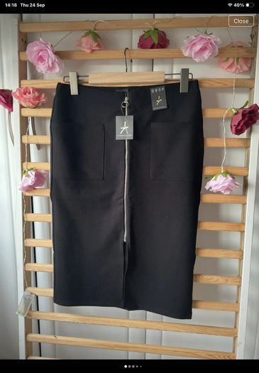 skirt Bnwt black pencil skirt size 12 front zipped detail