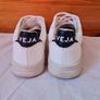 Veja v10 cwl Oxford grey Size 6 eu 39 white leather in excellent condition Image 10