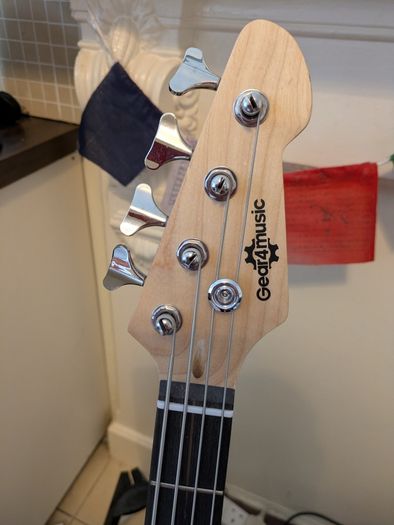 Gear music bass