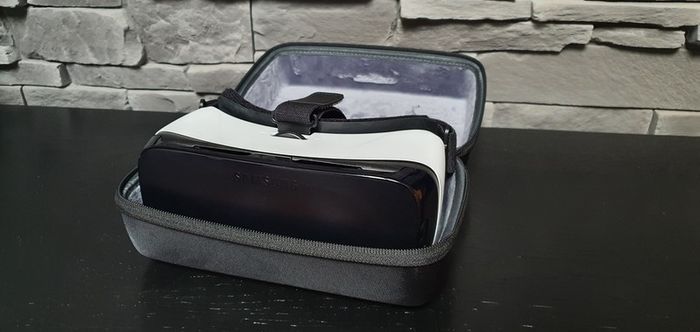 Samsung Gear VR with etui
