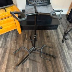 Guitar stand X3.