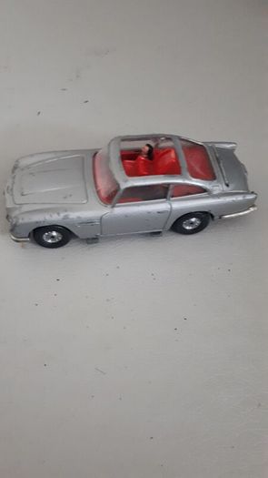 corgi aston Martin