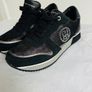 Tommy Hilfiger like new condition. Size 40 Europe. And uk 6.1/2 Image 2