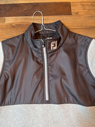 Footjoy mid layer half zip fleece. (Mint)