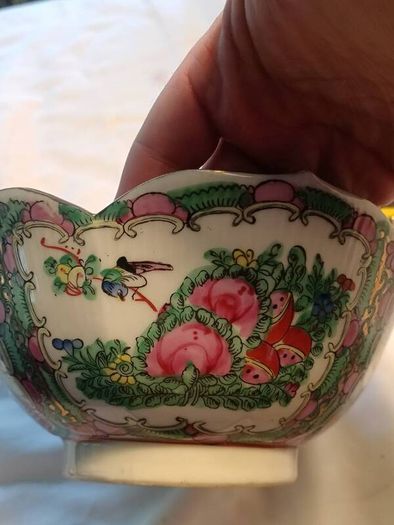 Vintage Famille Rose Hand Painted 14 cms Bowl