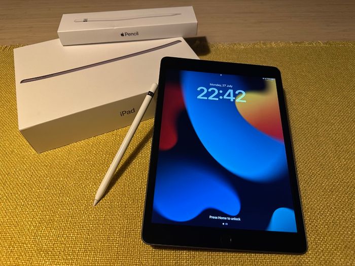 Apple iPad 9th Generation 64GB Wi-Fi | Boxed, Spotless Condition