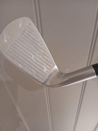 srixon Zxiu 23 degree Driving Iron