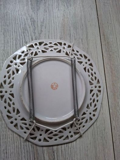 Picture plates