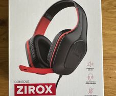 Headphones with mic