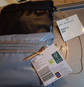 Avenue duffle bags X 2