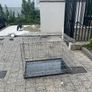 Very large dog crate Image 4