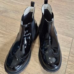 Girls ankle boots size 5