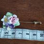 A lovely British vintage bone china brooch. Image 5