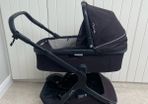 Nuna Demi Grow bassinet and pushchair