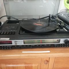 Vintage Stereo Walthamhas has only