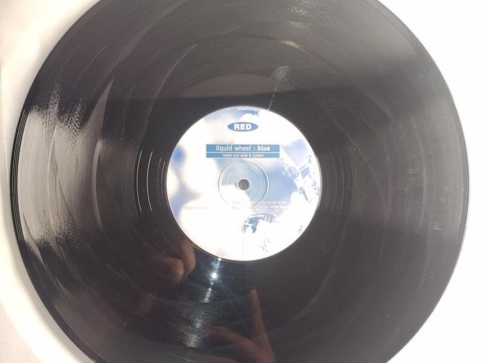 Liquid Wheel - Blue - Red Records - Oldskool Irish Trance BANGER from Liquid WHEEL! Condition: Excellent to Near MINT!
