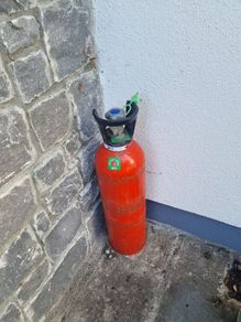 beer gas bottle