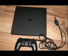 PS4 Console