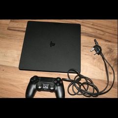 PS4 Console