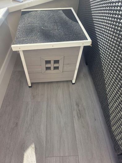 cat house both indoor and outdoor